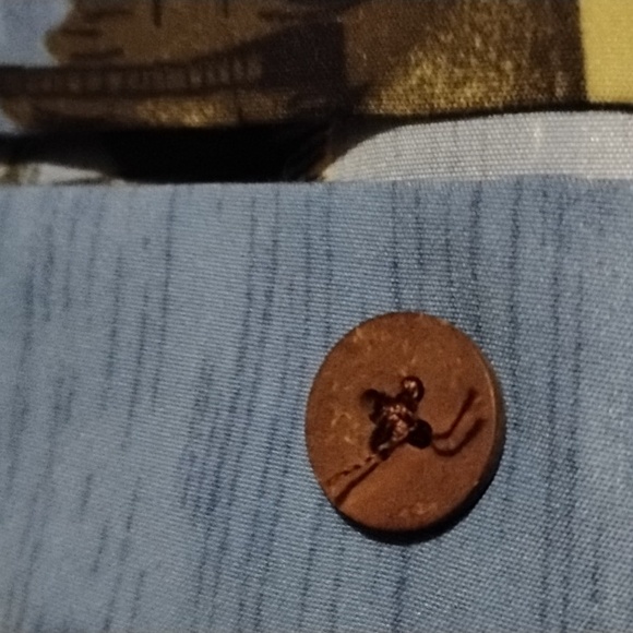 Vintage Maui Maui Hawaiian Print Shirt - Yellow and Blue - Picture 4 of 6